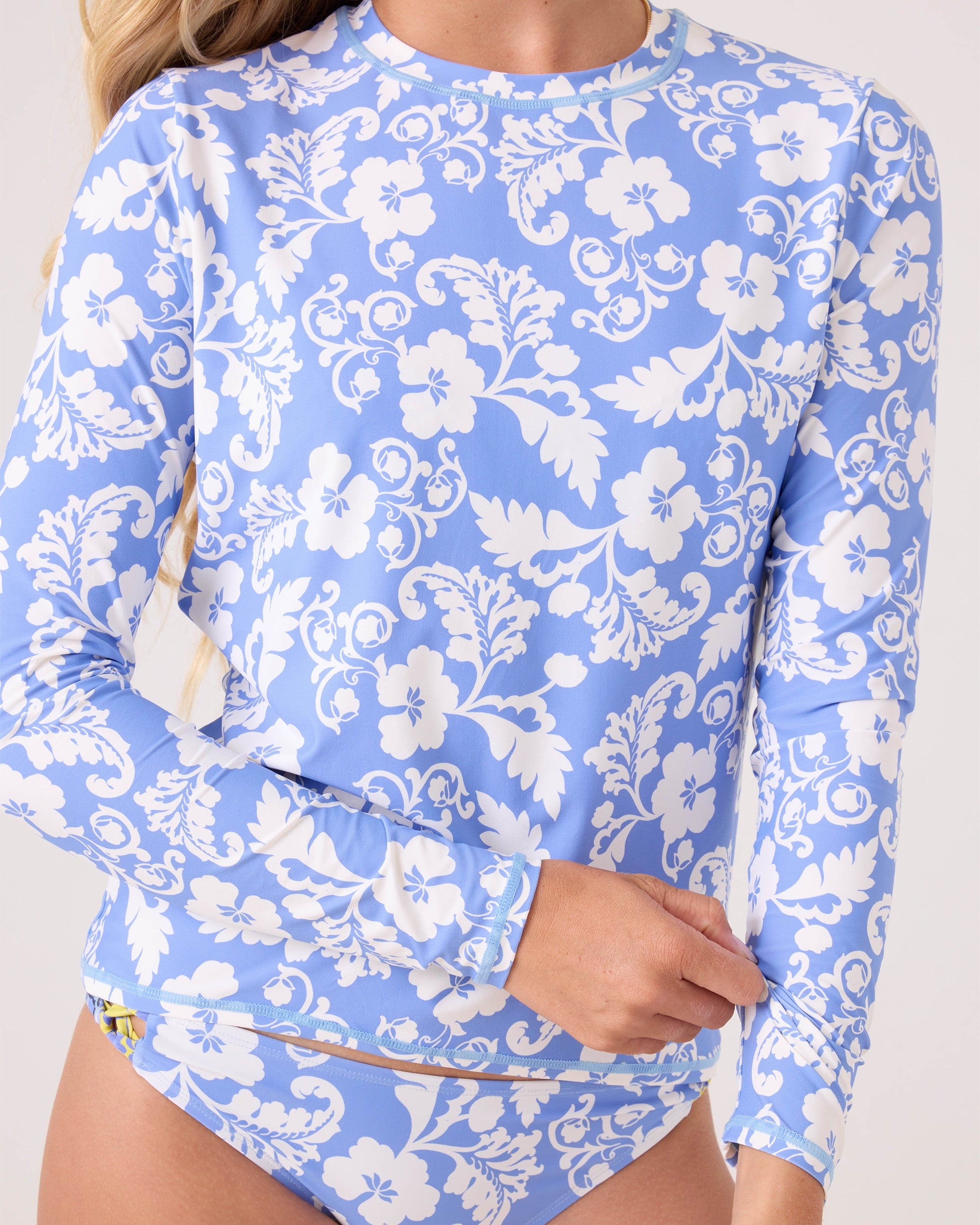 Golden Glow Printed Rashguard - Image 5